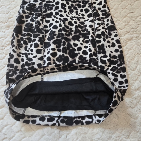Jennifer Lopez Black & Cream Leopard Print Sleeveless Sheath Dress, Size 6 - Picture 8 of 8